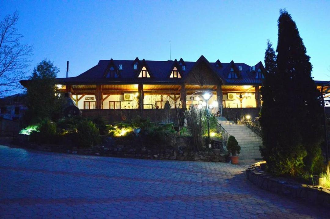 Casa Boiereasca Hotel Iasi Luaran gambar