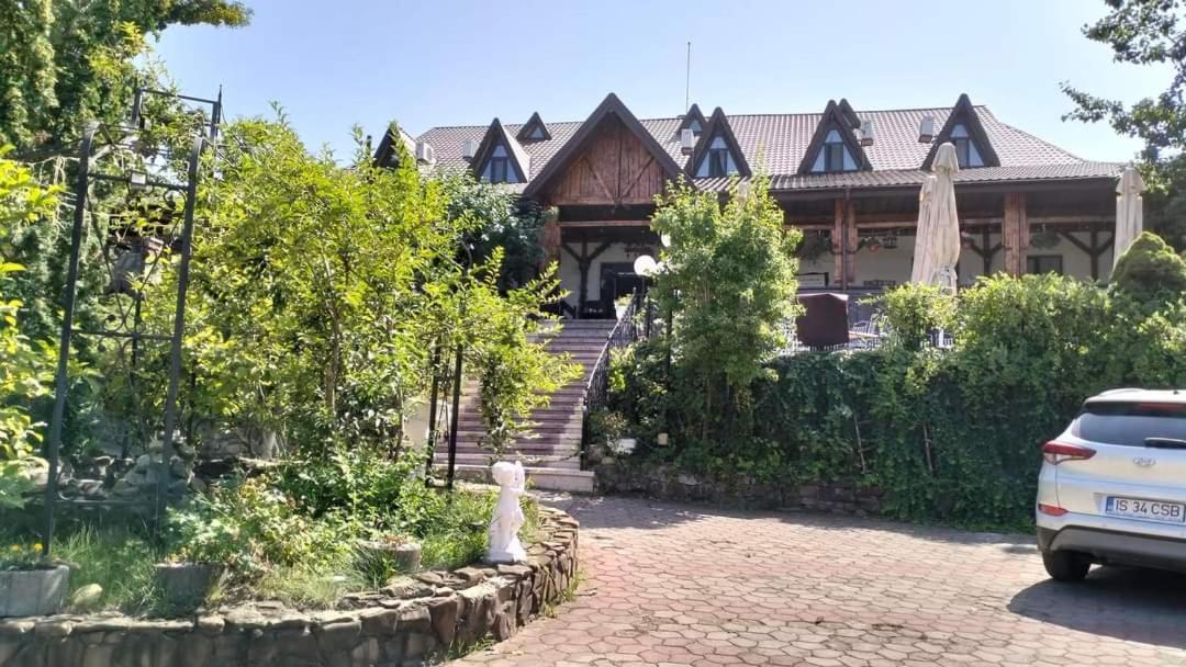 Casa Boiereasca Hotel Iasi Luaran gambar