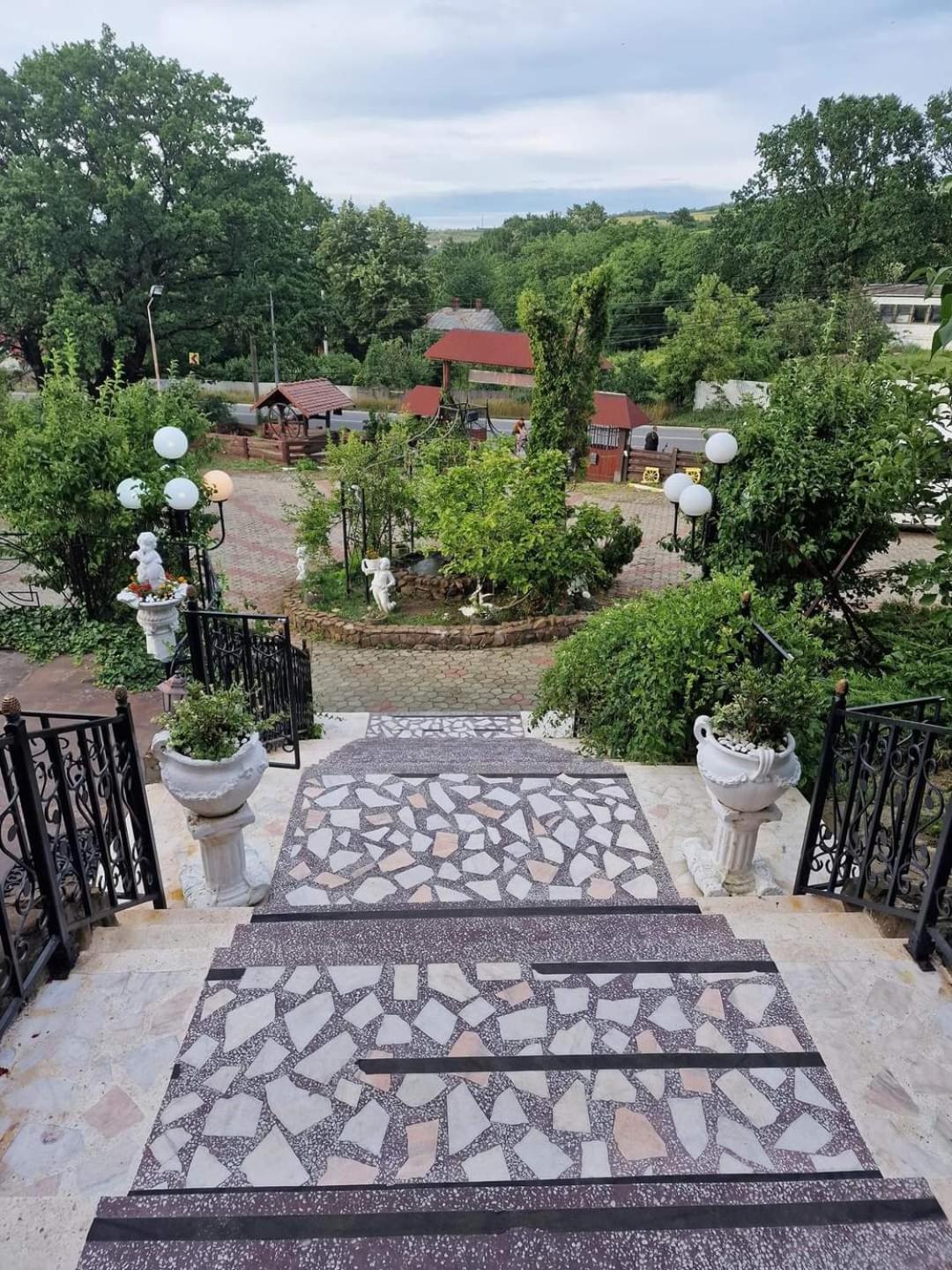 Casa Boiereasca Hotel Iasi Luaran gambar